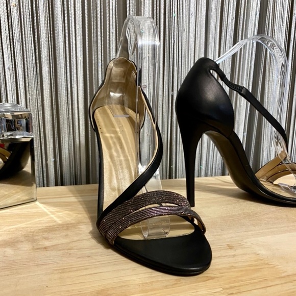 🔻SALE🔻HALSTON HERITAGE🔹EXCELLENT CONDITION • ALL LEATHER MATERIAL - Picture 3 of 10